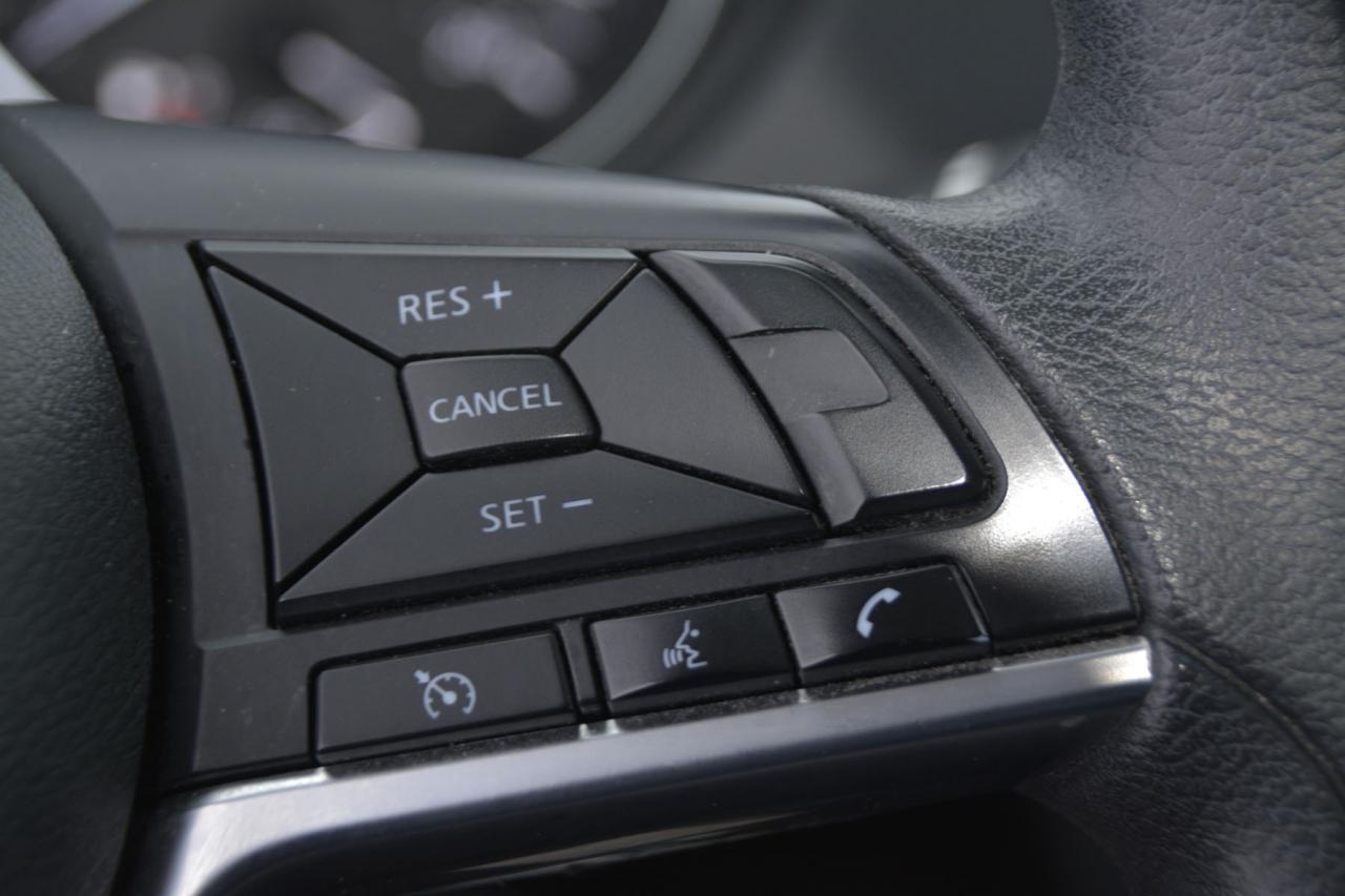 2018 Nissan Rogue S Photo