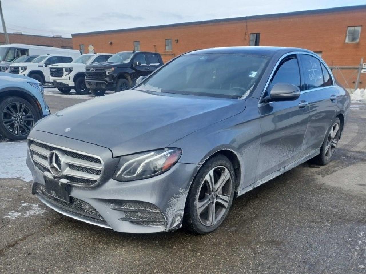 2018 Mercedes-Benz E-Class E 300 4MATIC Sedan Photo0