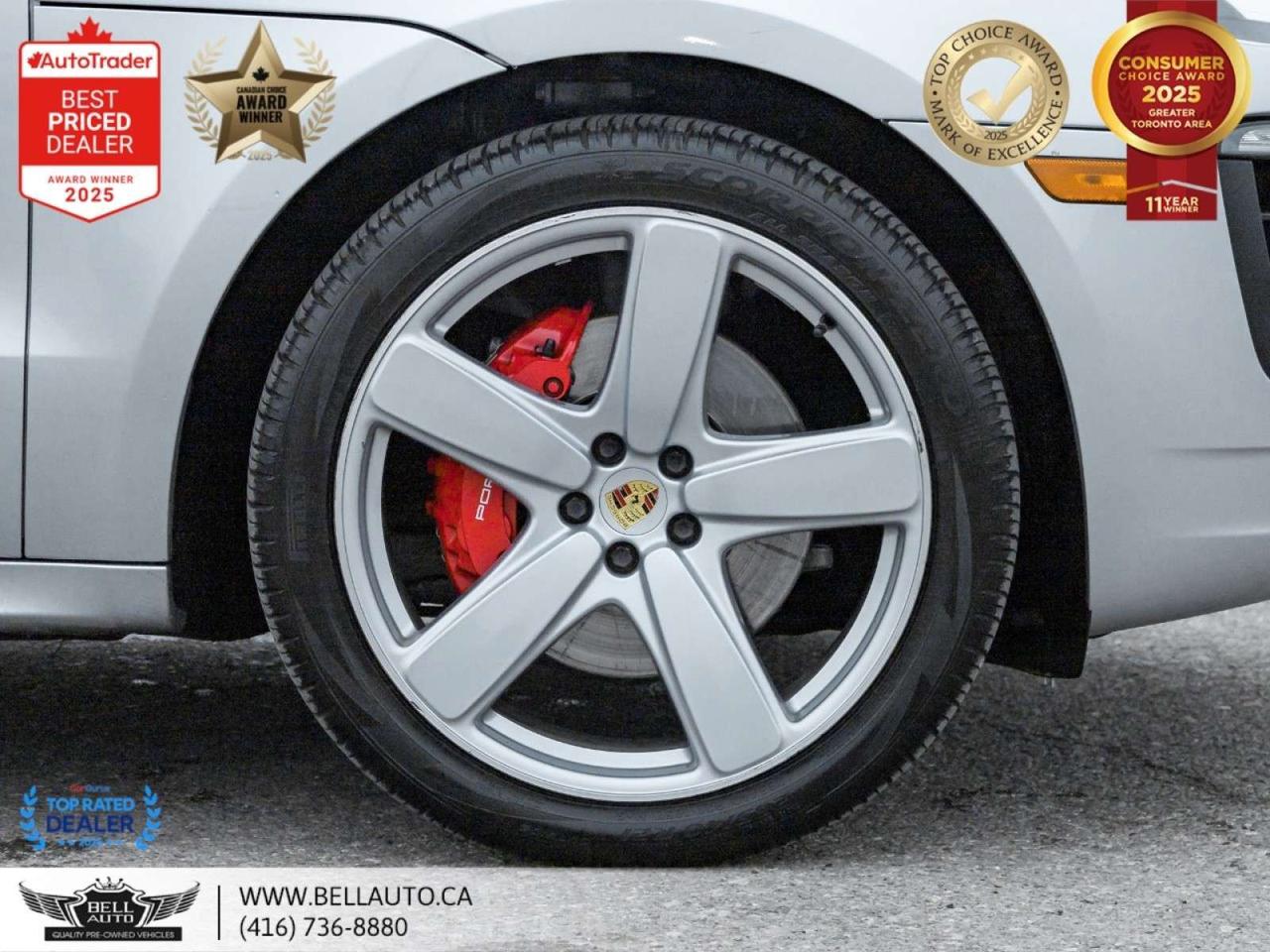 2018 Porsche Macan GTS   PRMPKGPLUS   21SPRTWHLS   REDLTHR   PANO   NOACCIDENT Photo