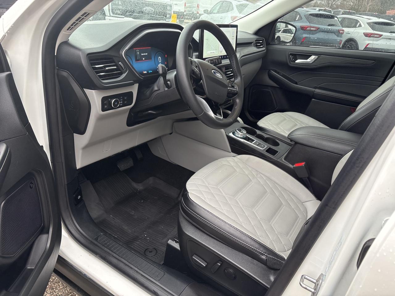 2023 Ford Escape PHEV Photo