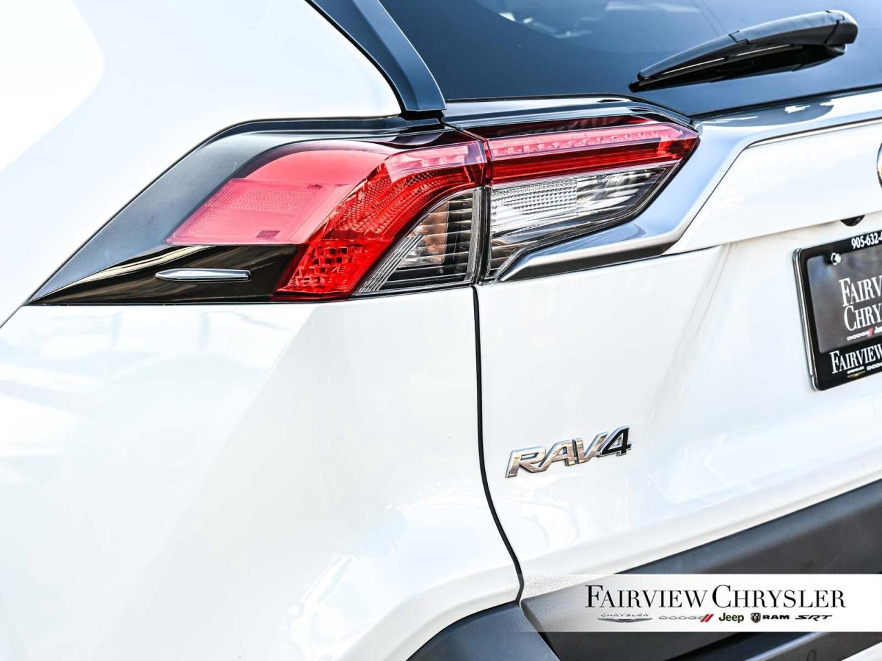 2022 Toyota RAV4 Hybrid Limited HYBRID   SUNROOF   LEATHER   NAV   JBL AUD Photo