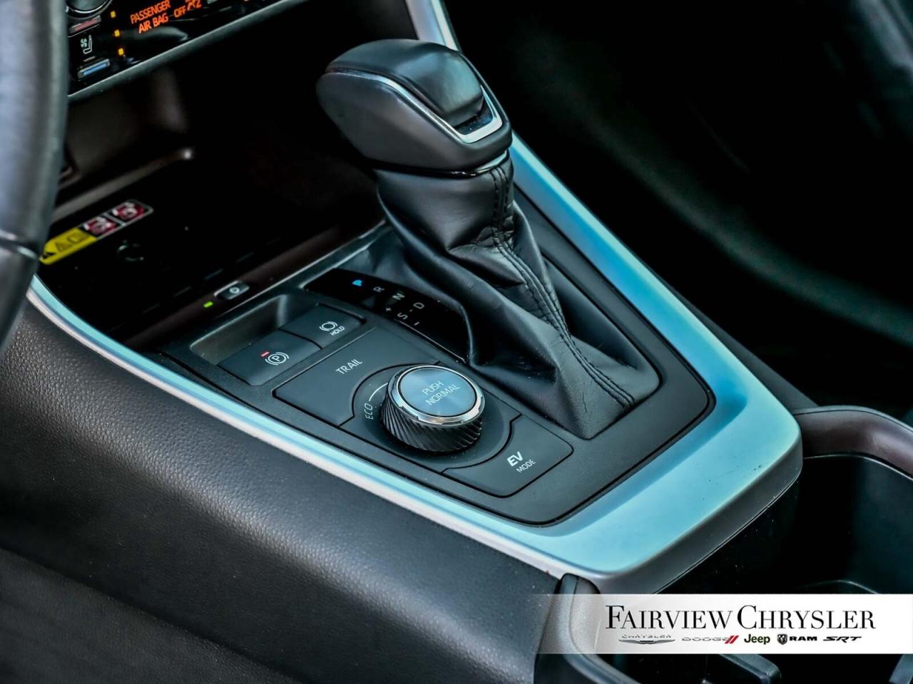 2022 Toyota RAV4 Hybrid Limited HYBRID   SUNROOF   LEATHER   NAV   JBL AUD Photo