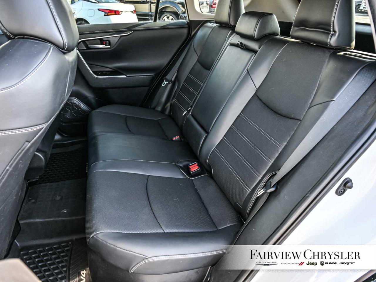 2022 Toyota RAV4 Hybrid Limited HYBRID   SUNROOF   LEATHER   NAV   JBL AUD Photo