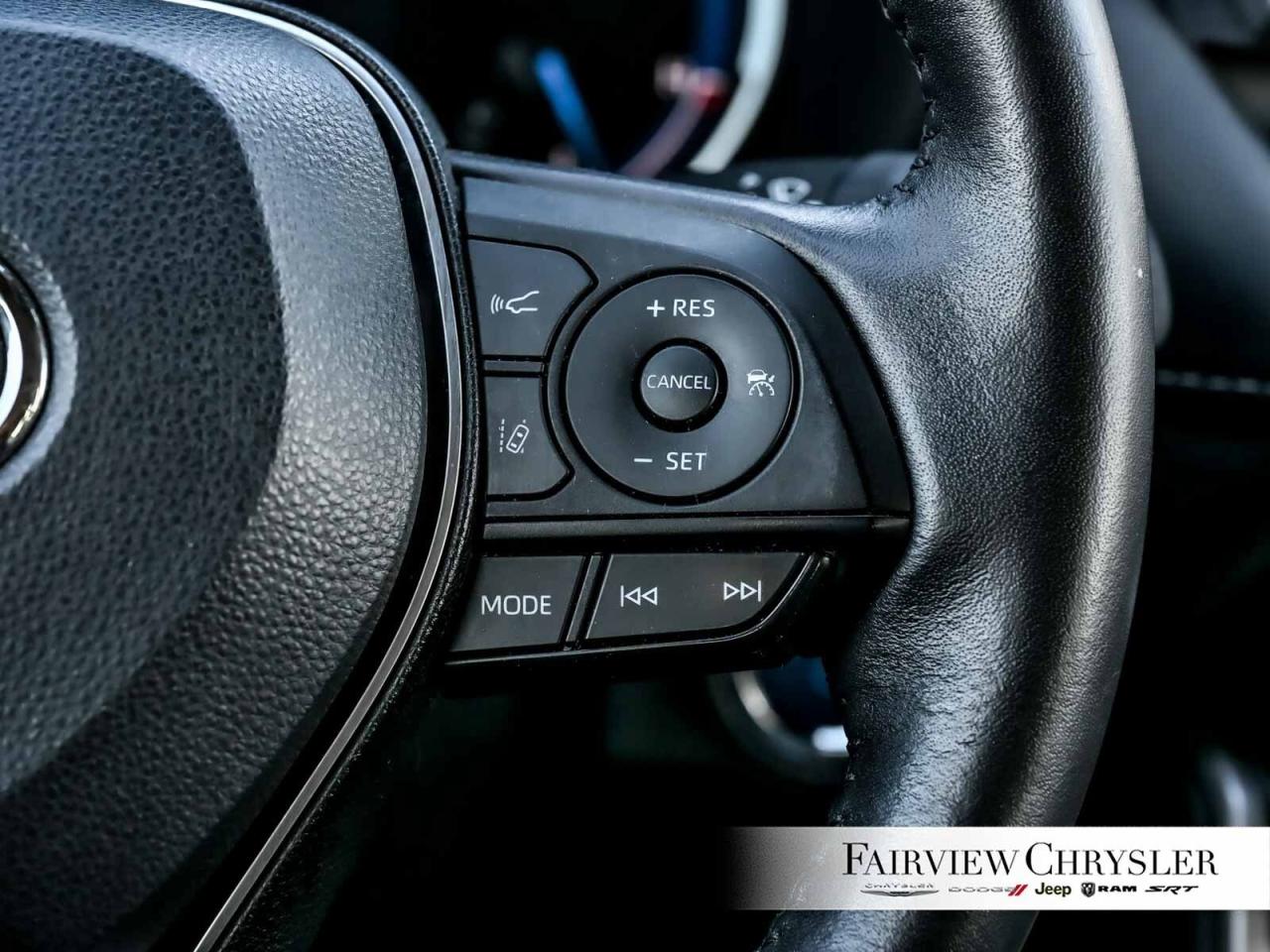 2022 Toyota RAV4 Hybrid Limited HYBRID   SUNROOF   LEATHER   NAV   JBL AUD Photo