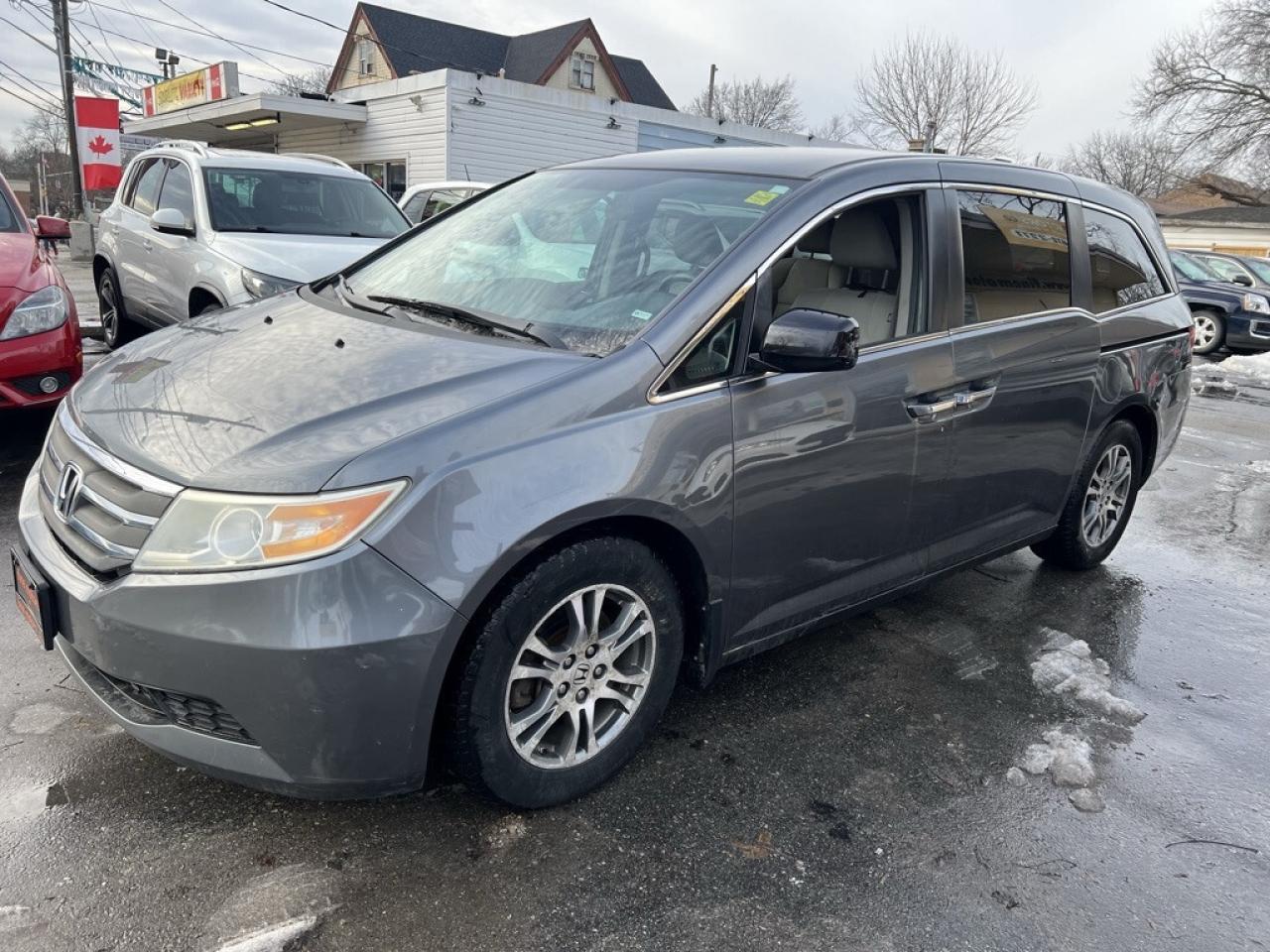 2013 Honda Odyssey EX-Passenger Van Automatic Photo