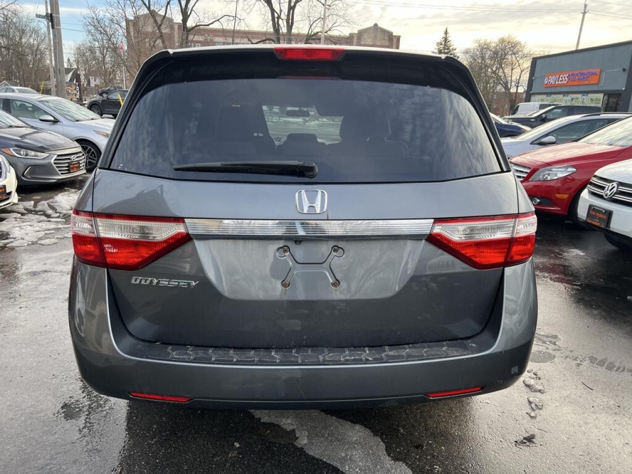 2013 Honda Odyssey EX-Passenger Van Automatic Photo