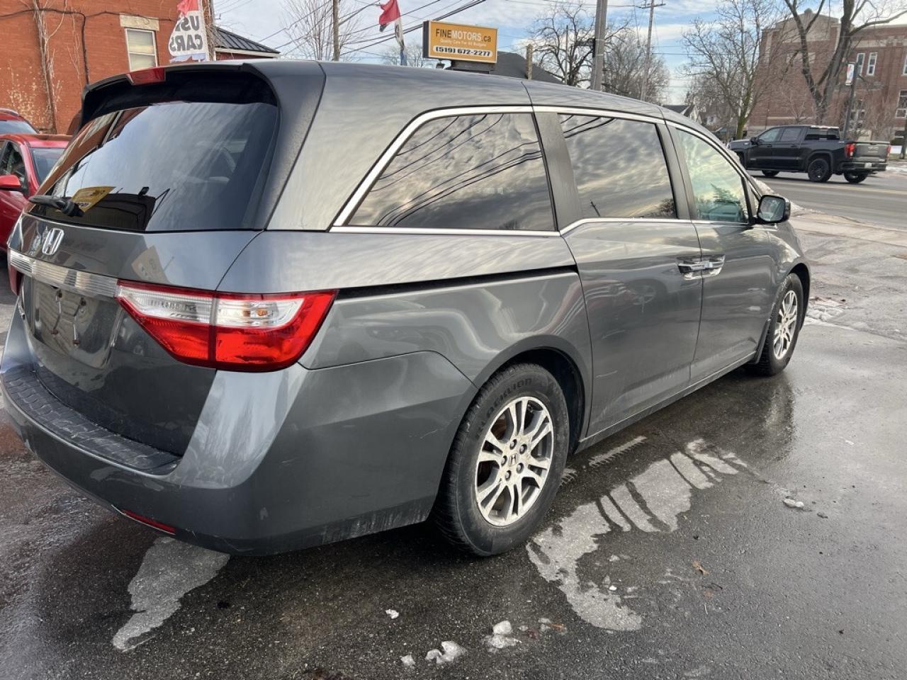 2013 Honda Odyssey EX-Passenger Van Automatic Photo
