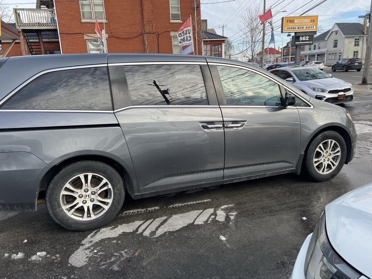 2013 Honda Odyssey EX-Passenger Van Automatic Photo