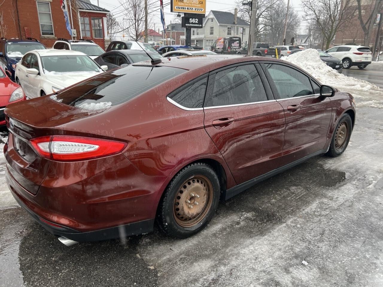 2016 Ford Fusion S 4dr Front-wheel Drive Sedan Automatic Photo