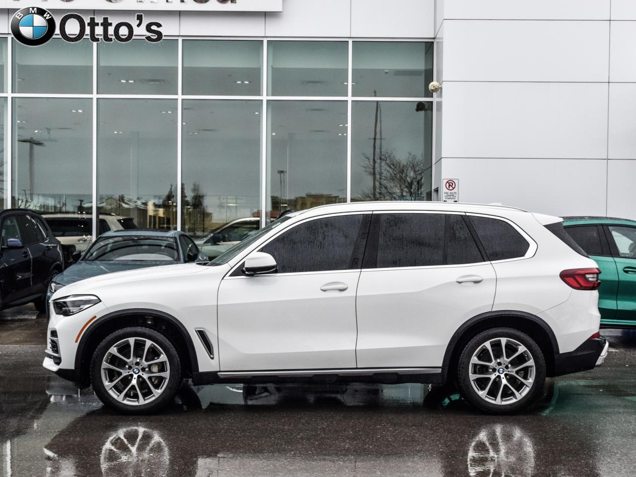 2023 BMW X5 xDrive40i Photo3