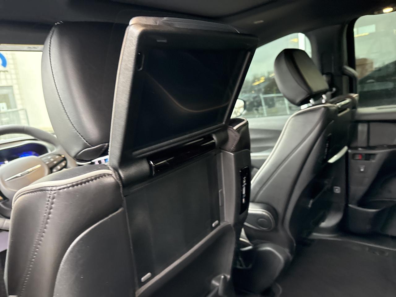 2023 Chrysler Pacifica Limited Photo