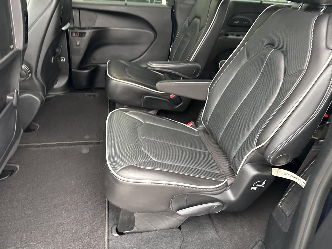 2023 Chrysler Pacifica Limited Photo