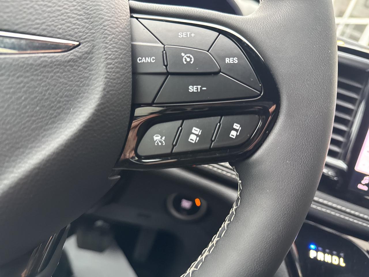 2023 Chrysler Pacifica Limited Photo