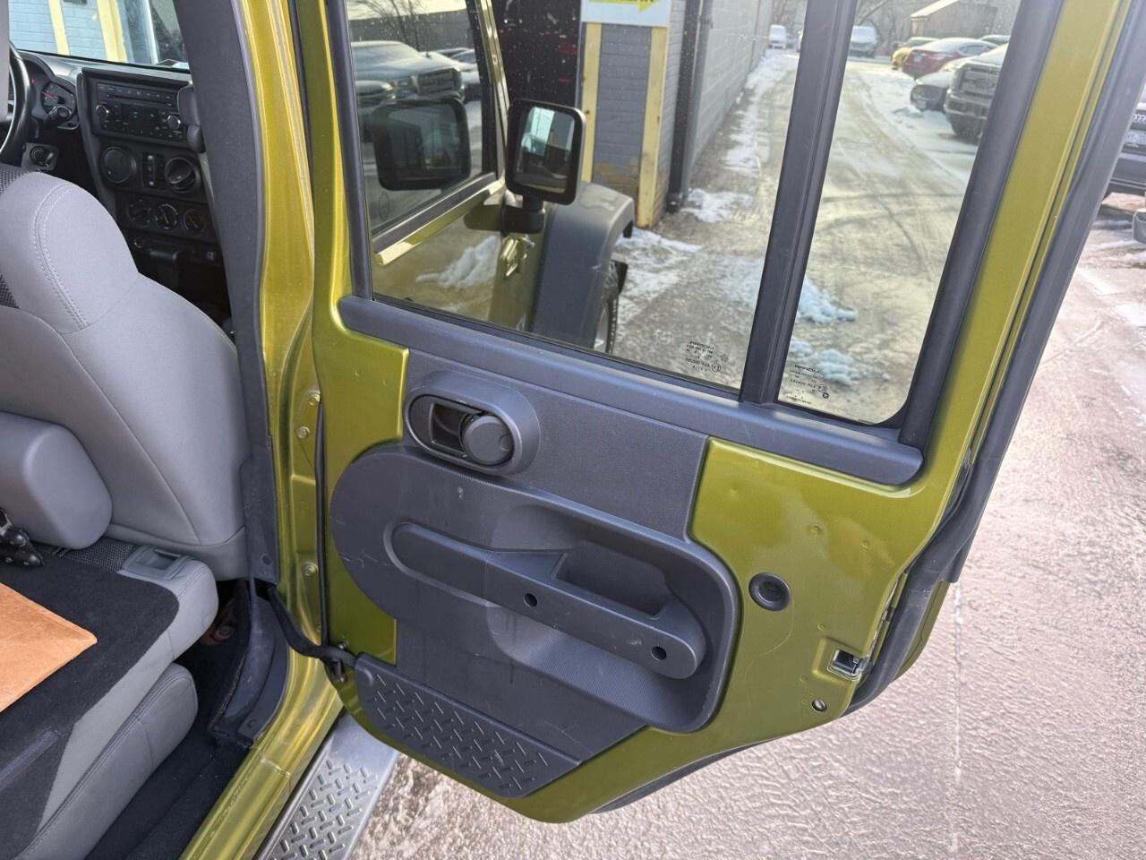 2007 Jeep Wrangler 4WD 4dr Unlimited X 2007 Jeep Wrangler Limited X Photo