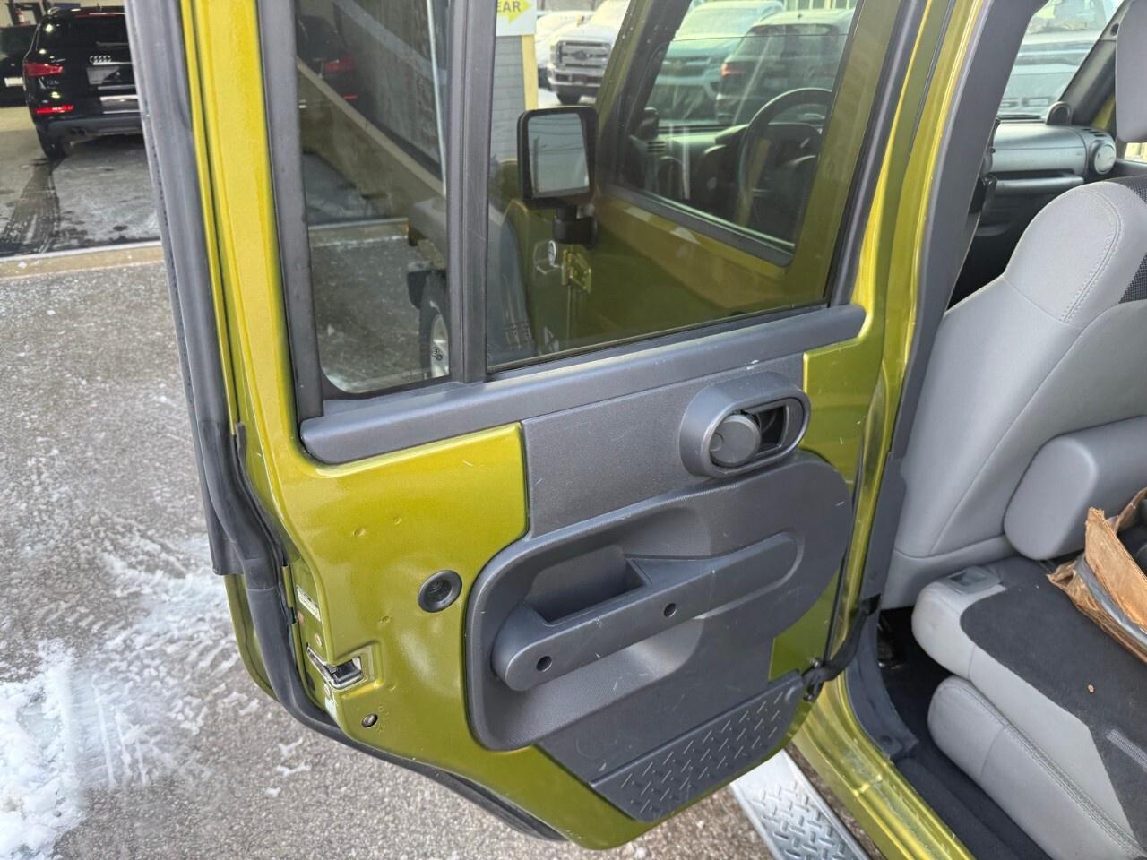 2007 Jeep Wrangler 4WD 4dr Unlimited X 2007 Jeep Wrangler Limited X Photo