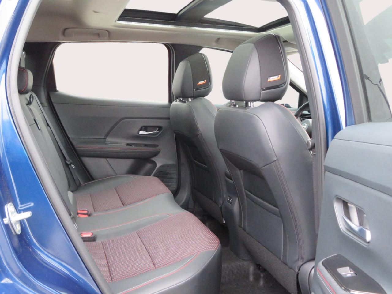 2025 Nissan Kicks SR AWD Photo