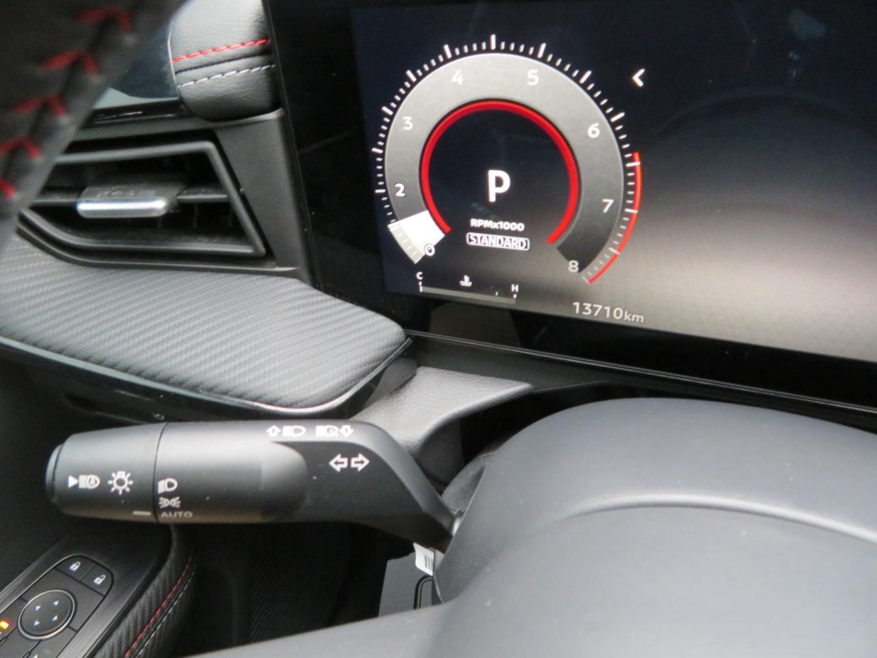 2025 Nissan Kicks SR AWD Photo