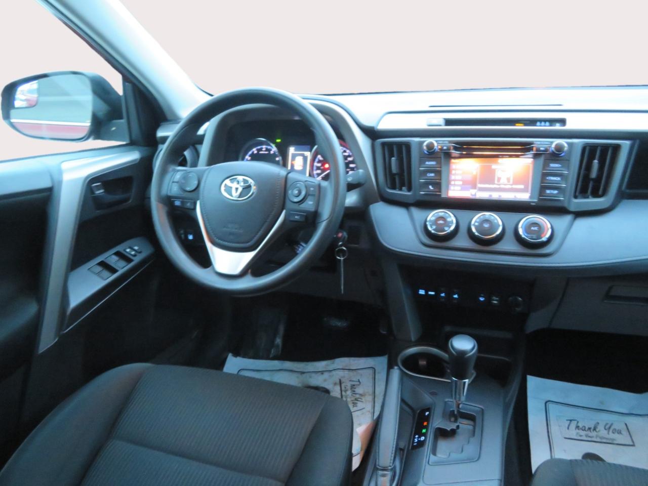 2018 Toyota RAV4 FWD LE Photo