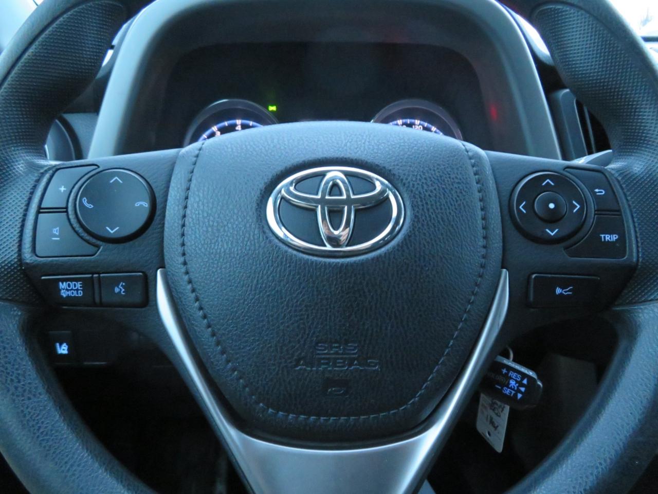 2018 Toyota RAV4 FWD LE Photo