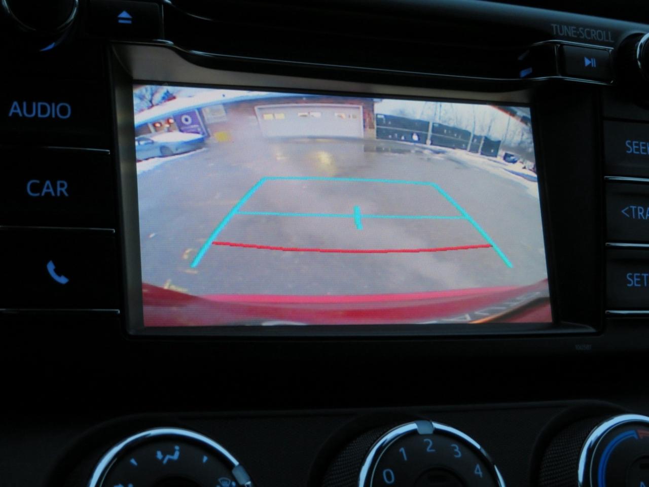 2018 Toyota RAV4 FWD LE Photo