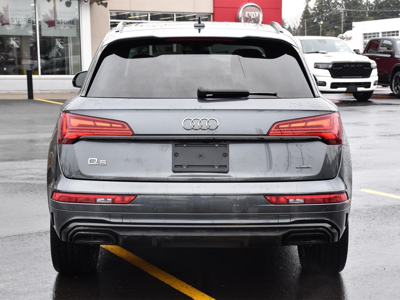 2023 Audi Q5 45 Technik Photo