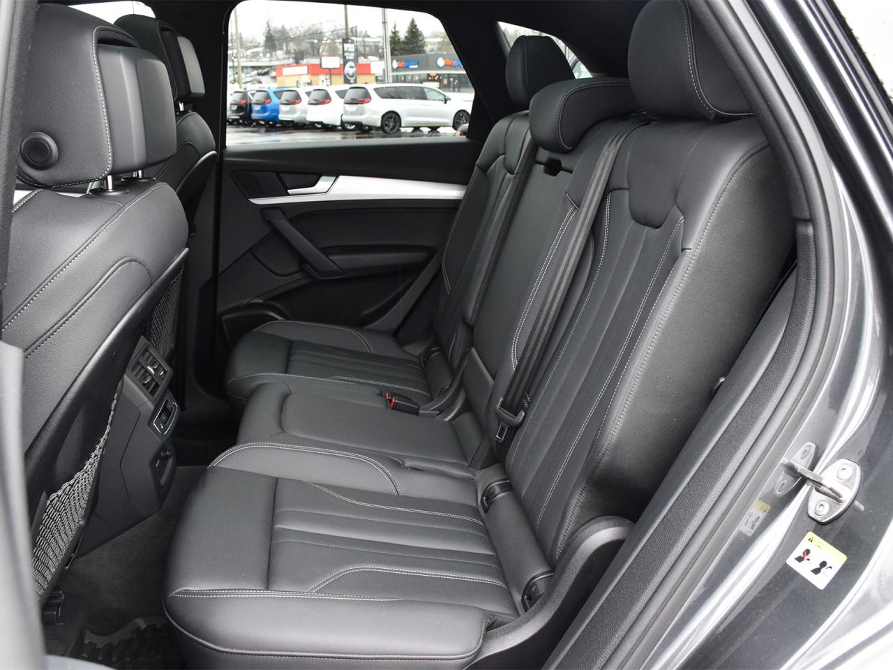 2023 Audi Q5 45 Technik Photo