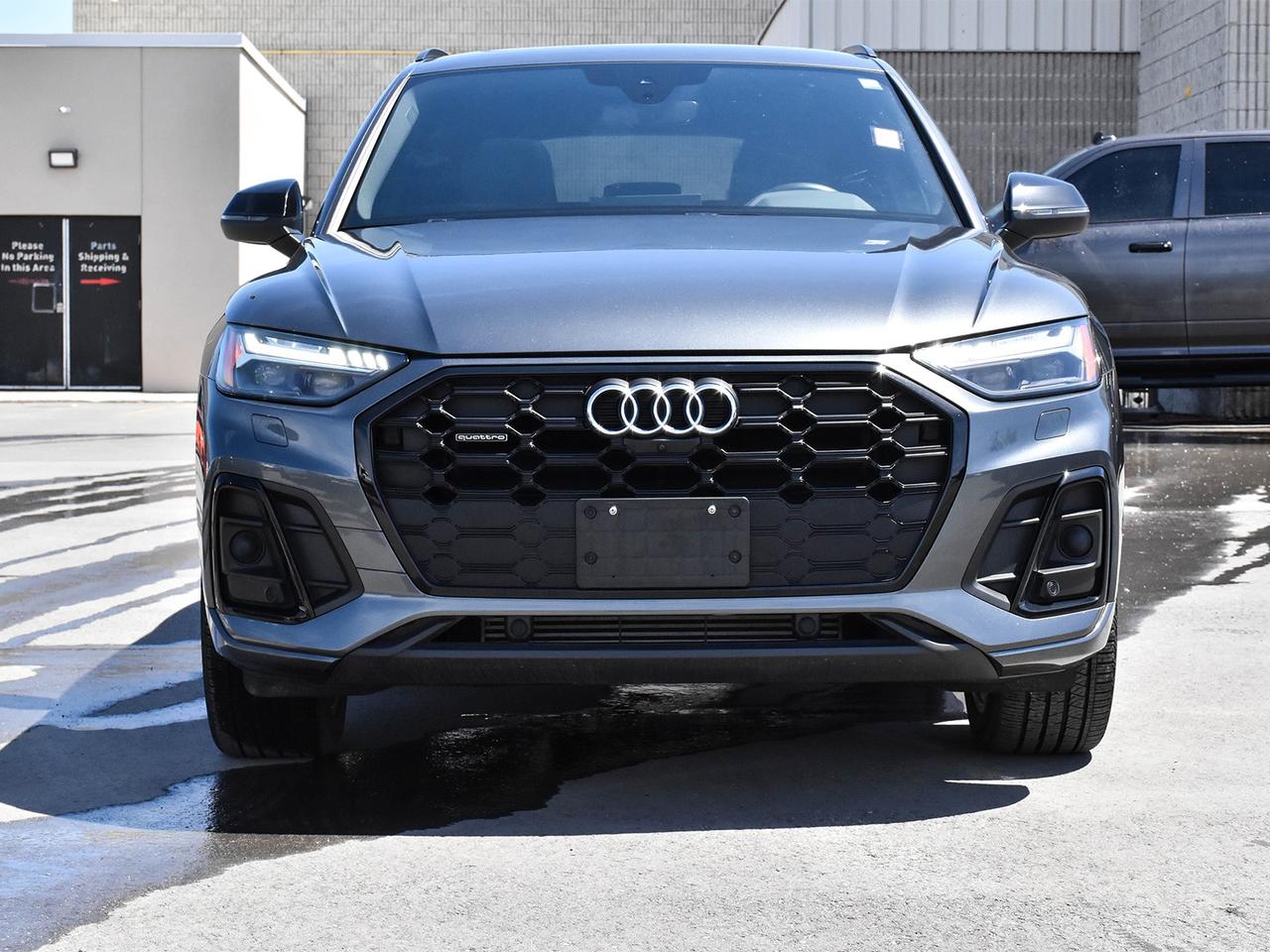 2023 Audi Q5 45 Technik Photo