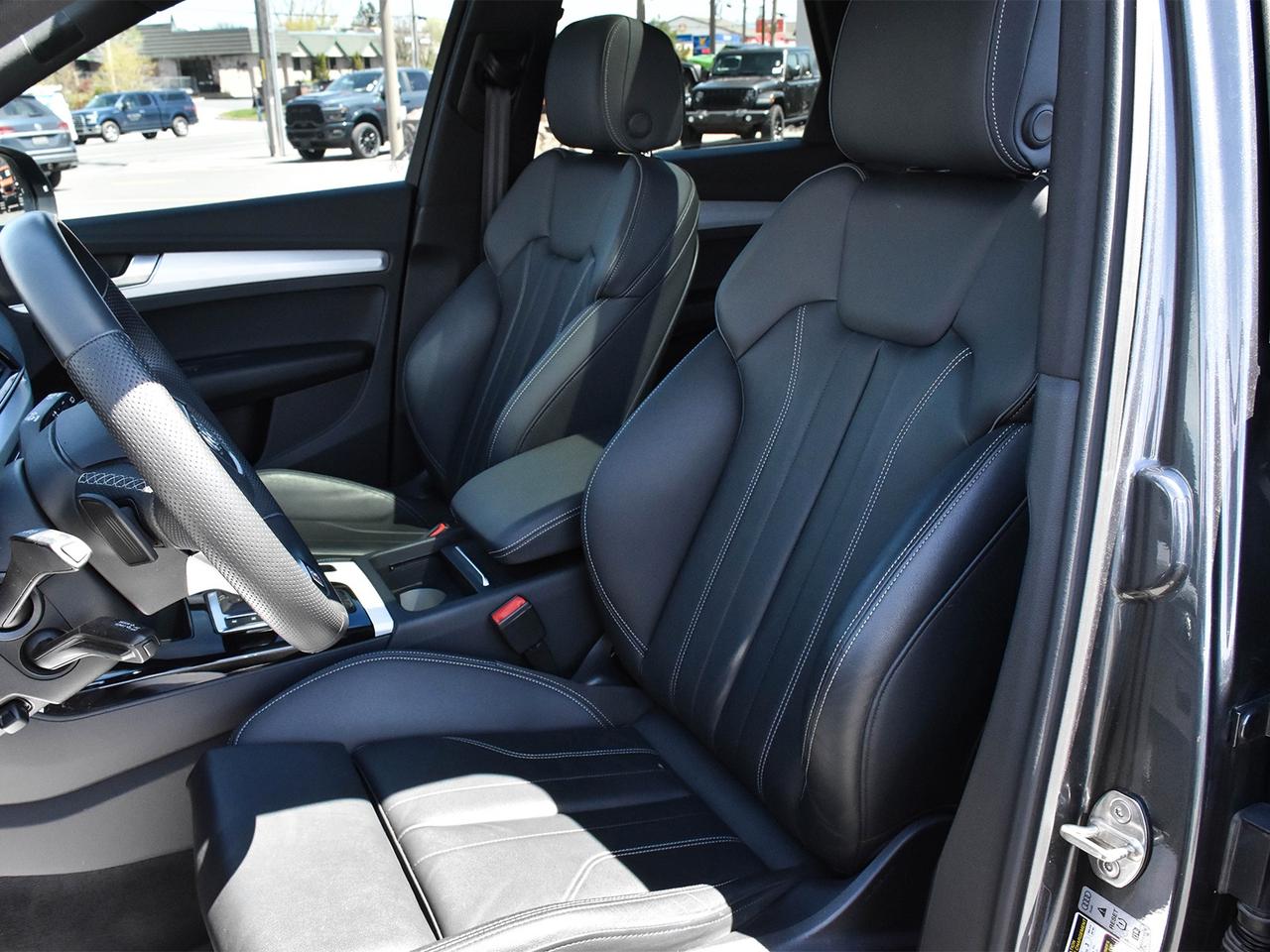 2023 Audi Q5 45 Technik Photo