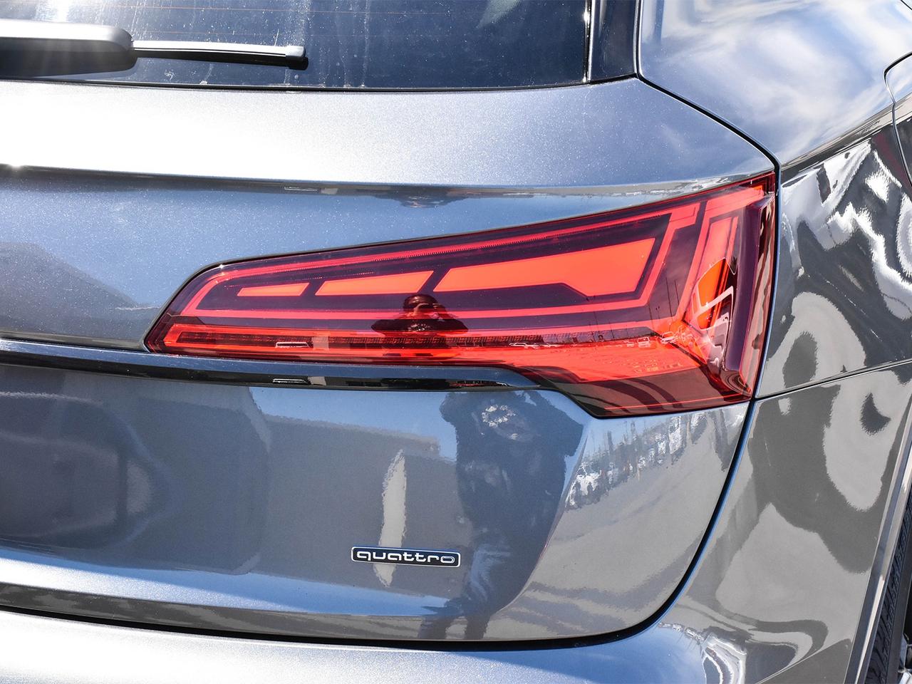2023 Audi Q5 45 Technik Photo