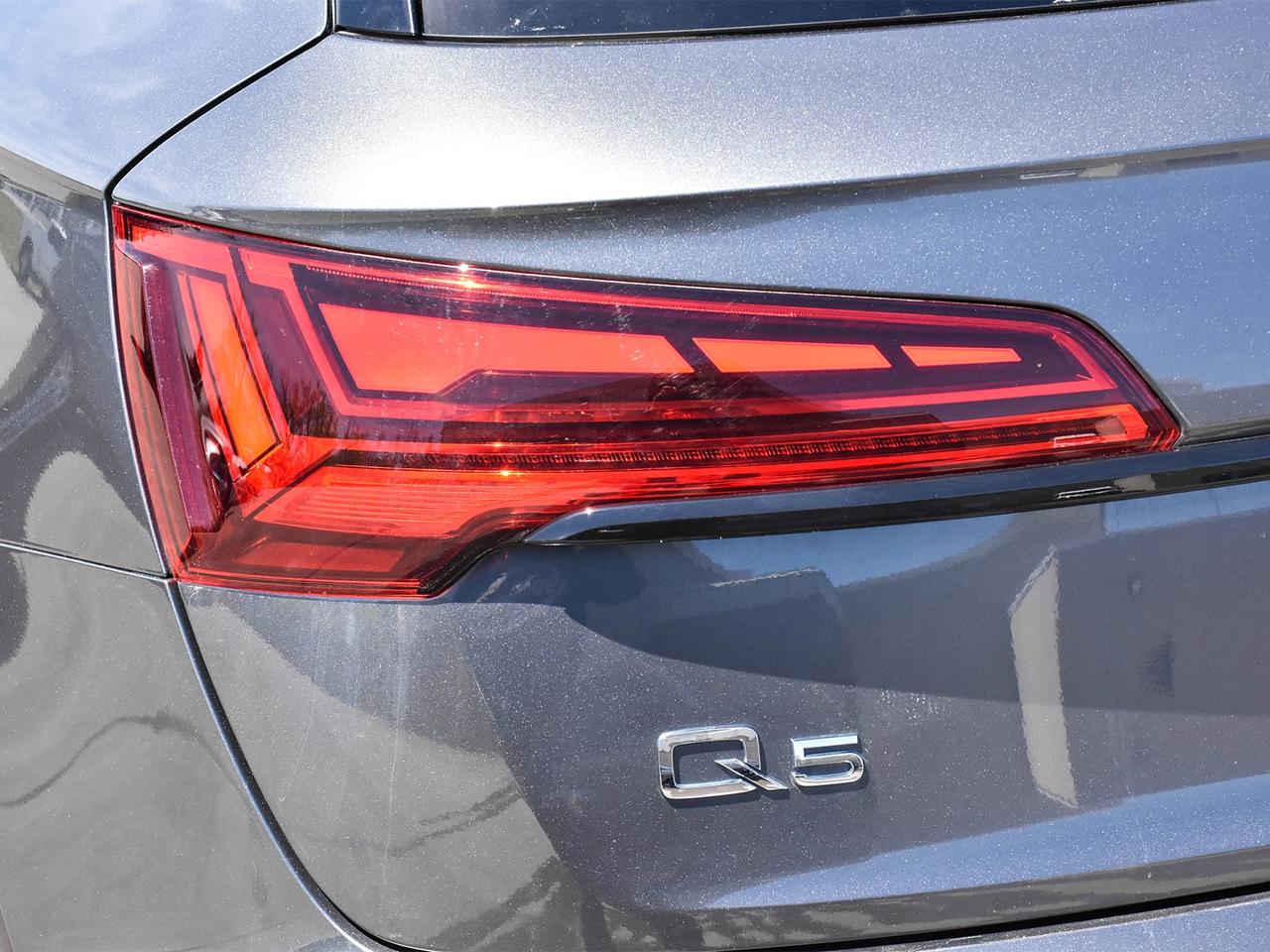 2023 Audi Q5 45 Technik Photo