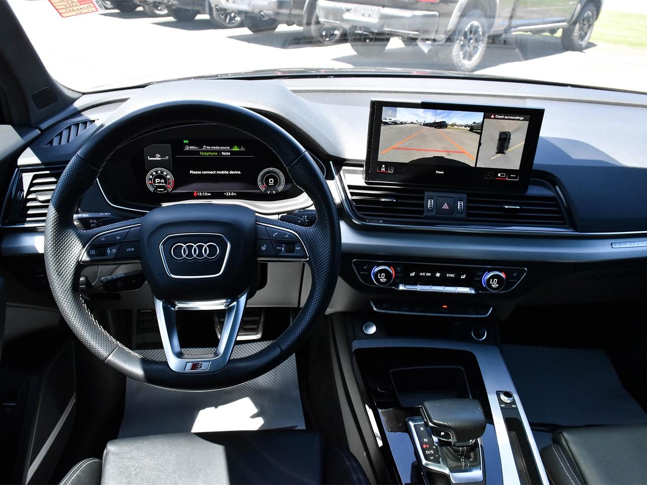 2023 Audi Q5 45 Technik Photo