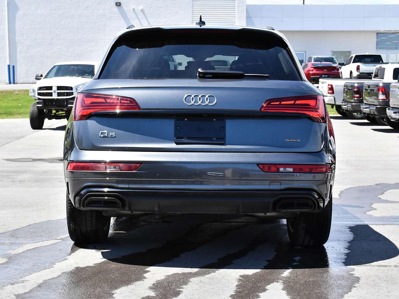 2023 Audi Q5 45 Technik Photo