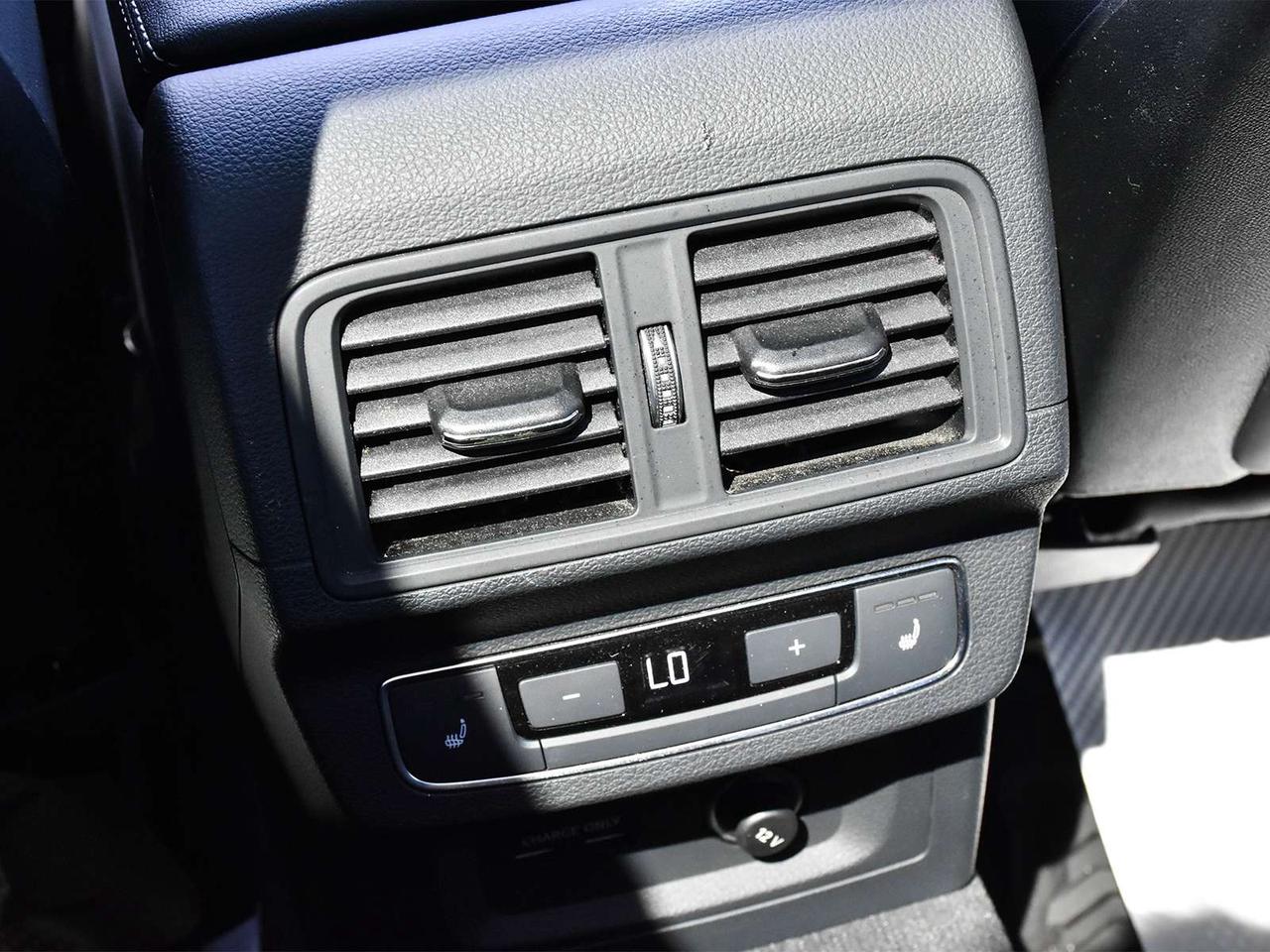2023 Audi Q5 45 Technik Photo