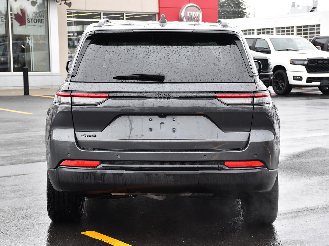 2024 Jeep Grand Cherokee Altitude Photo