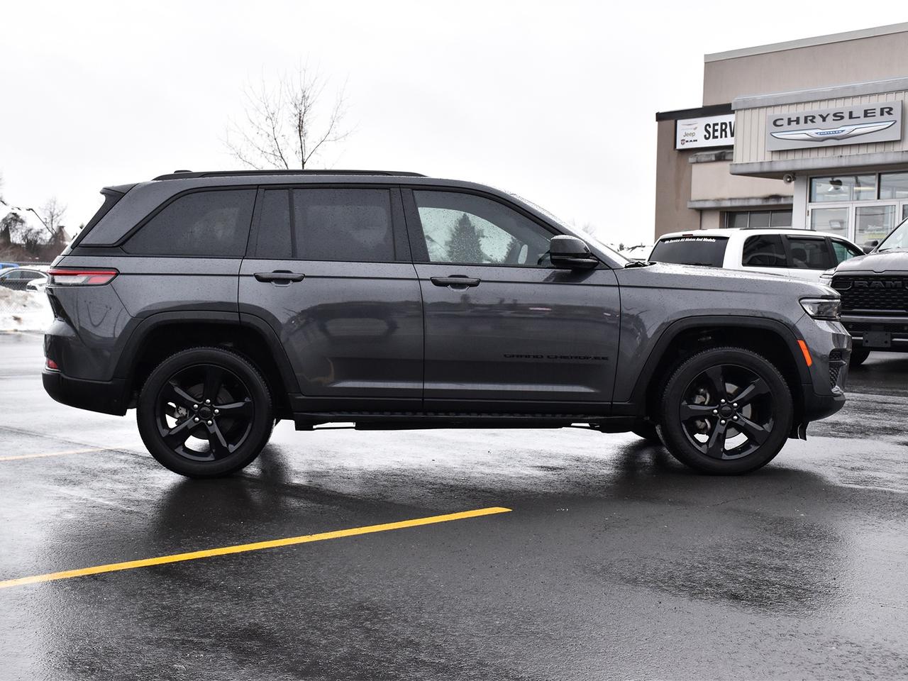 2024 Jeep Grand Cherokee Altitude Photo