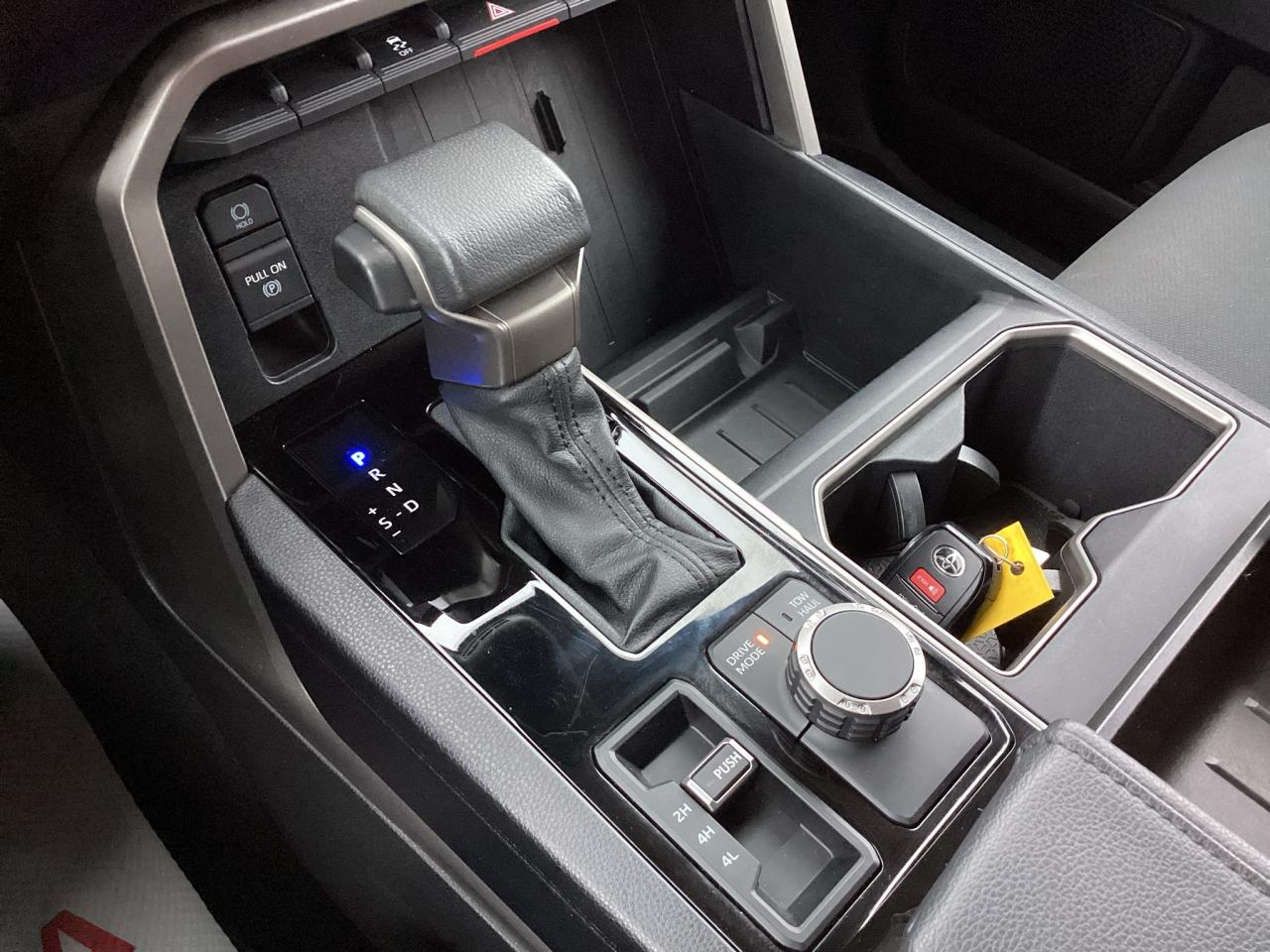 2022 Toyota Tundra Double Cab SR5 Photo