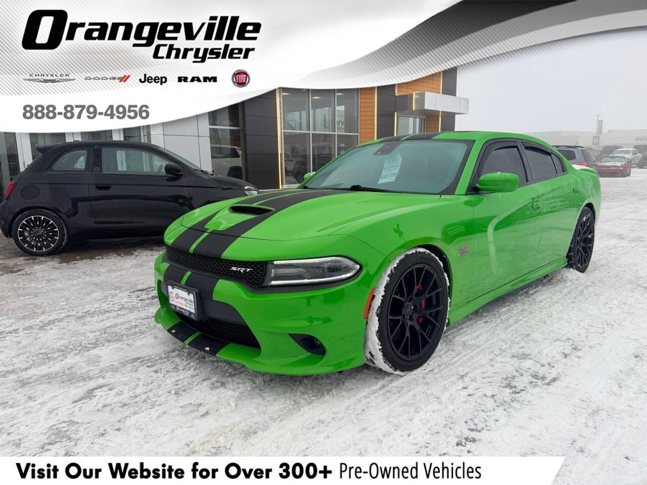 2017 Dodge Charger 4dr Sdn SRT 392 RWD Photo0