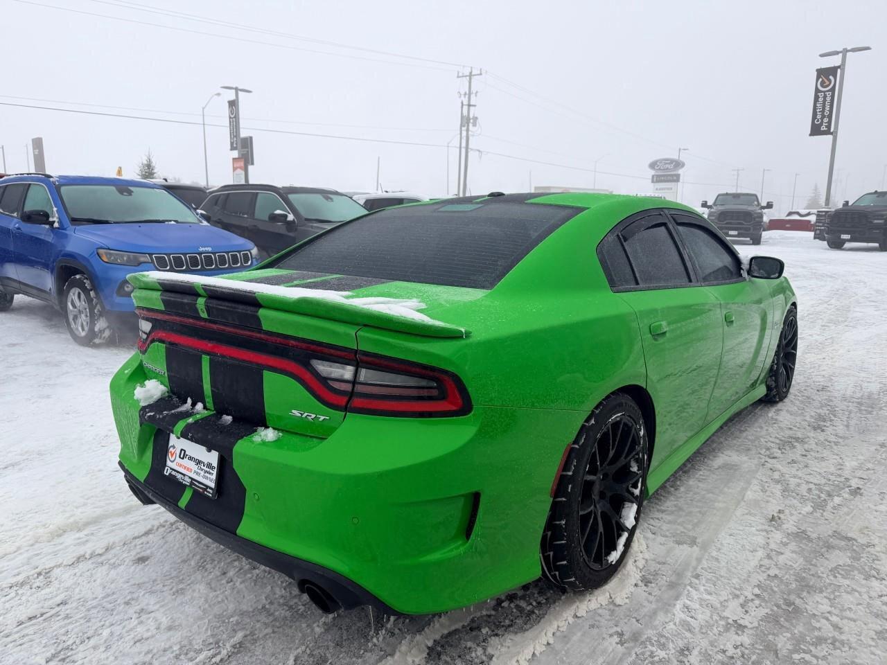 2017 Dodge Charger 4dr Sdn SRT 392 RWD Photo