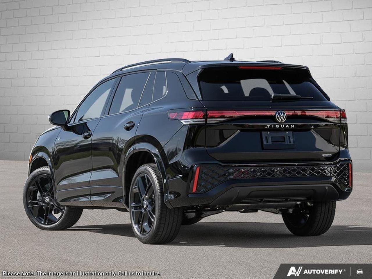 2026 Volkswagen Tiguan Comfortline R-Line Black Edition 4MOTION Photo