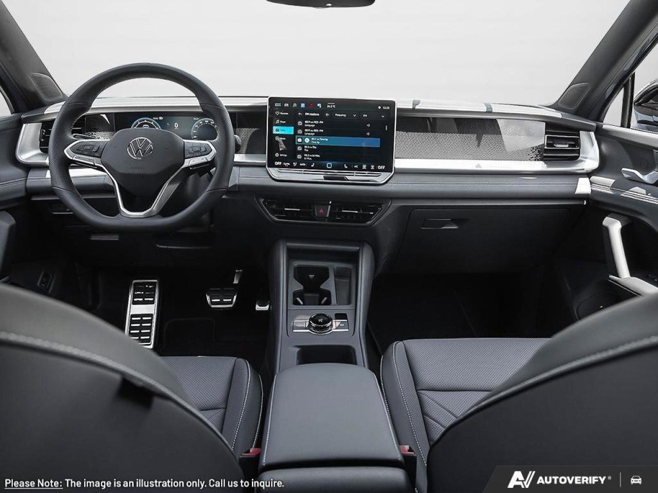 2026 Volkswagen Tiguan Comfortline R-Line Black Edition 4MOTION Photo