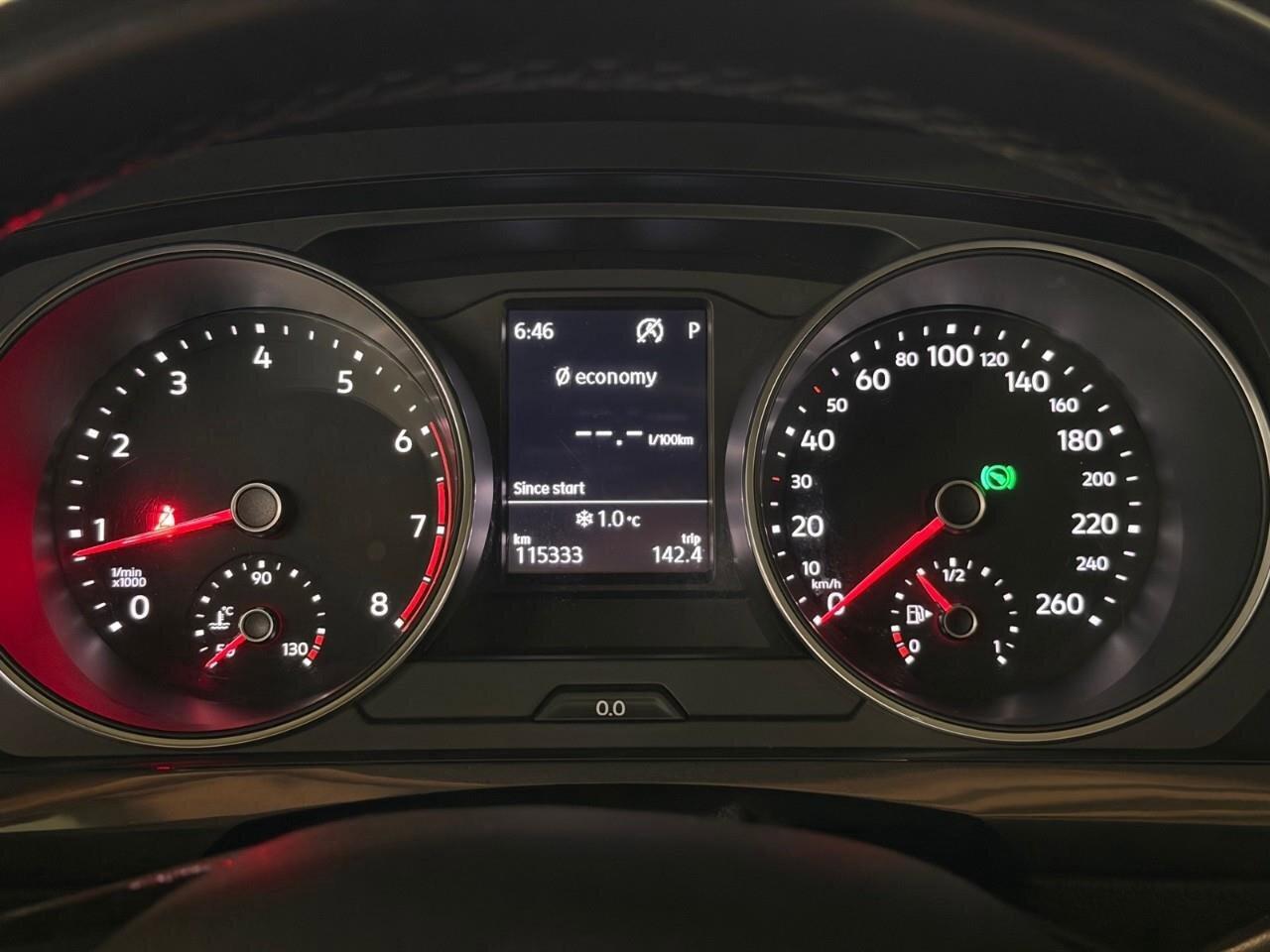 2018 Volkswagen Tiguan Trendline FWD Photo