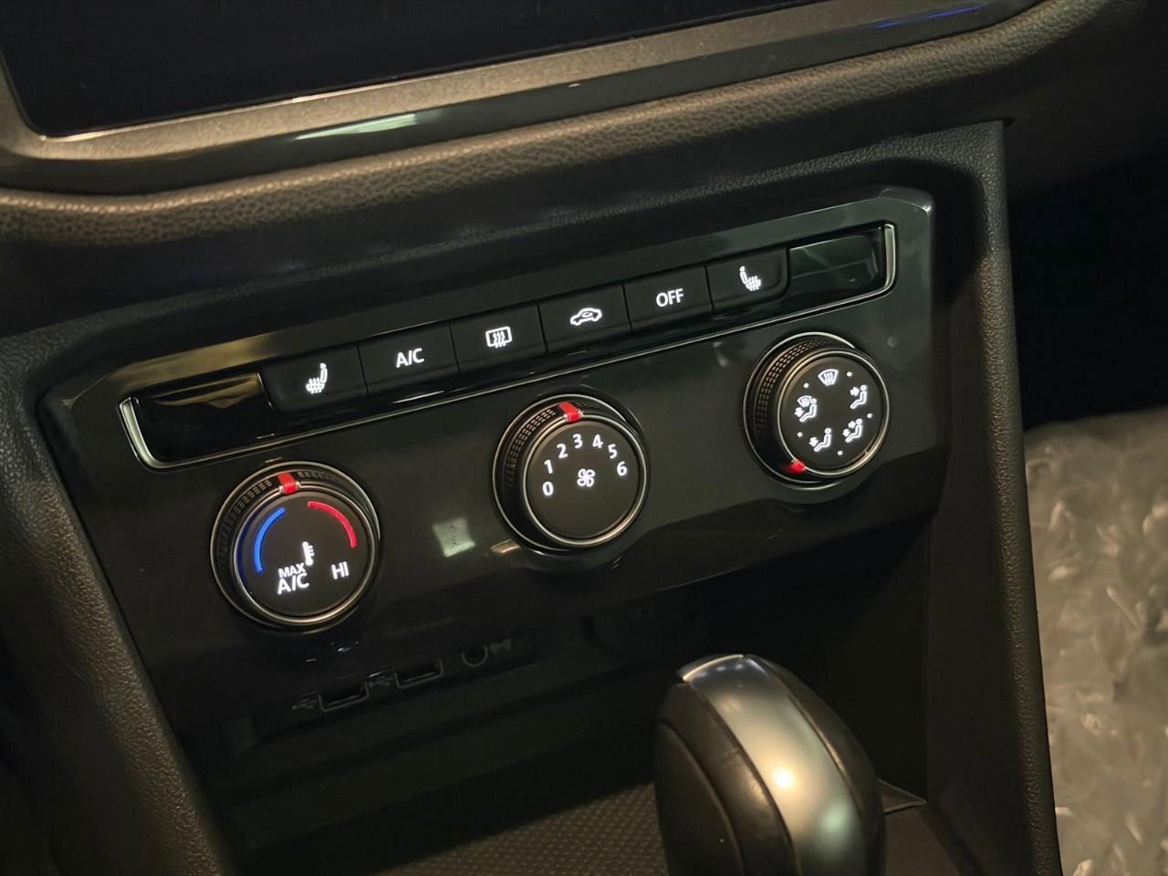 2018 Volkswagen Tiguan Trendline FWD Photo