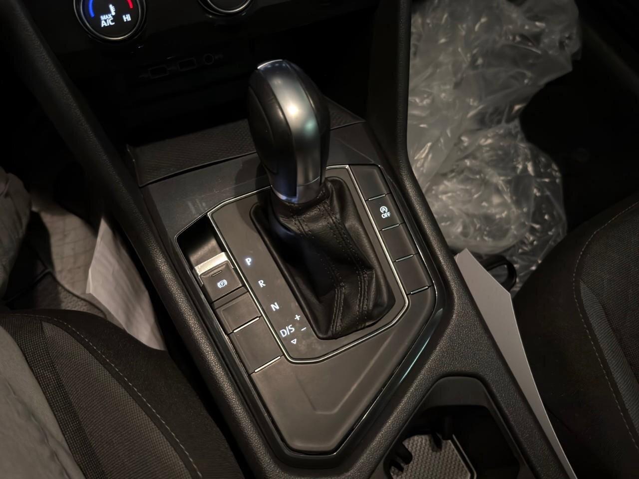 2018 Volkswagen Tiguan Trendline FWD Photo