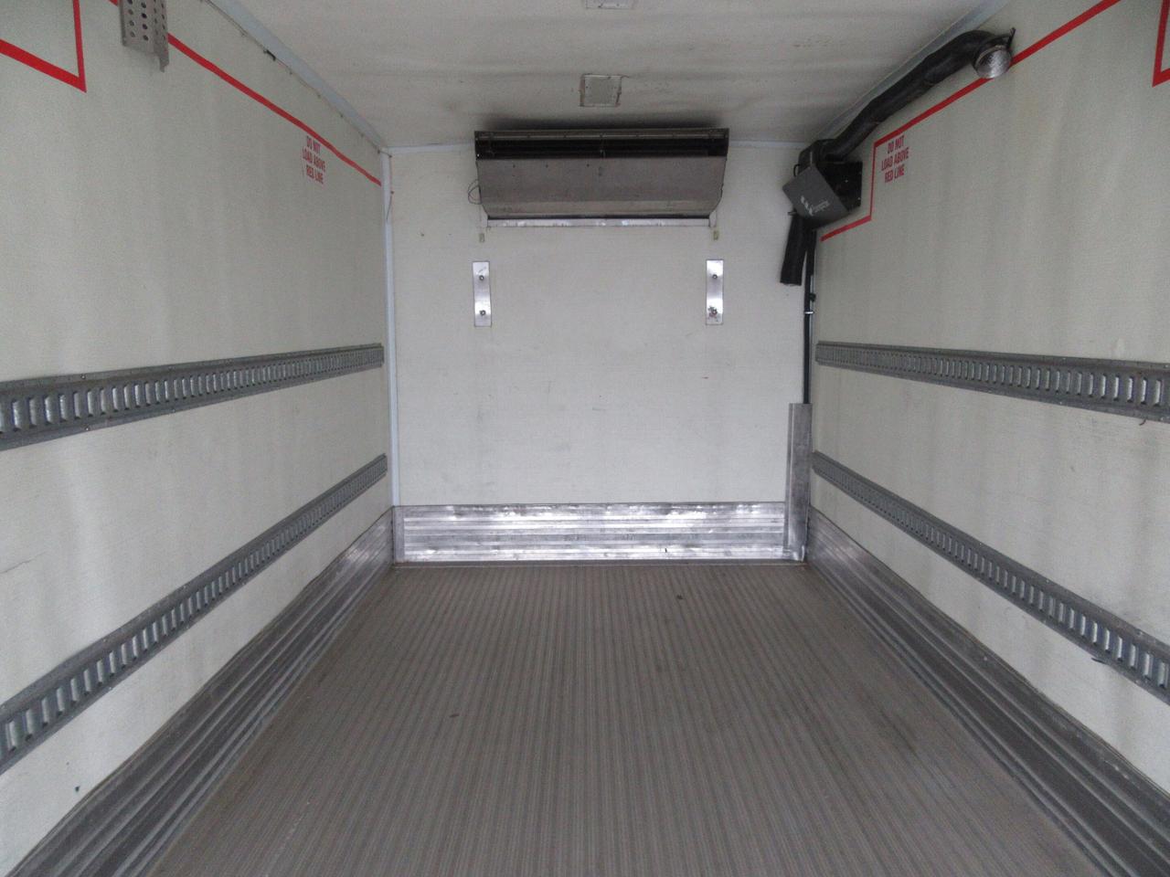 2020 Hino 258 DIESEL 20FT REEFER BOX THERMO KING T-680 + STANDBY Photo