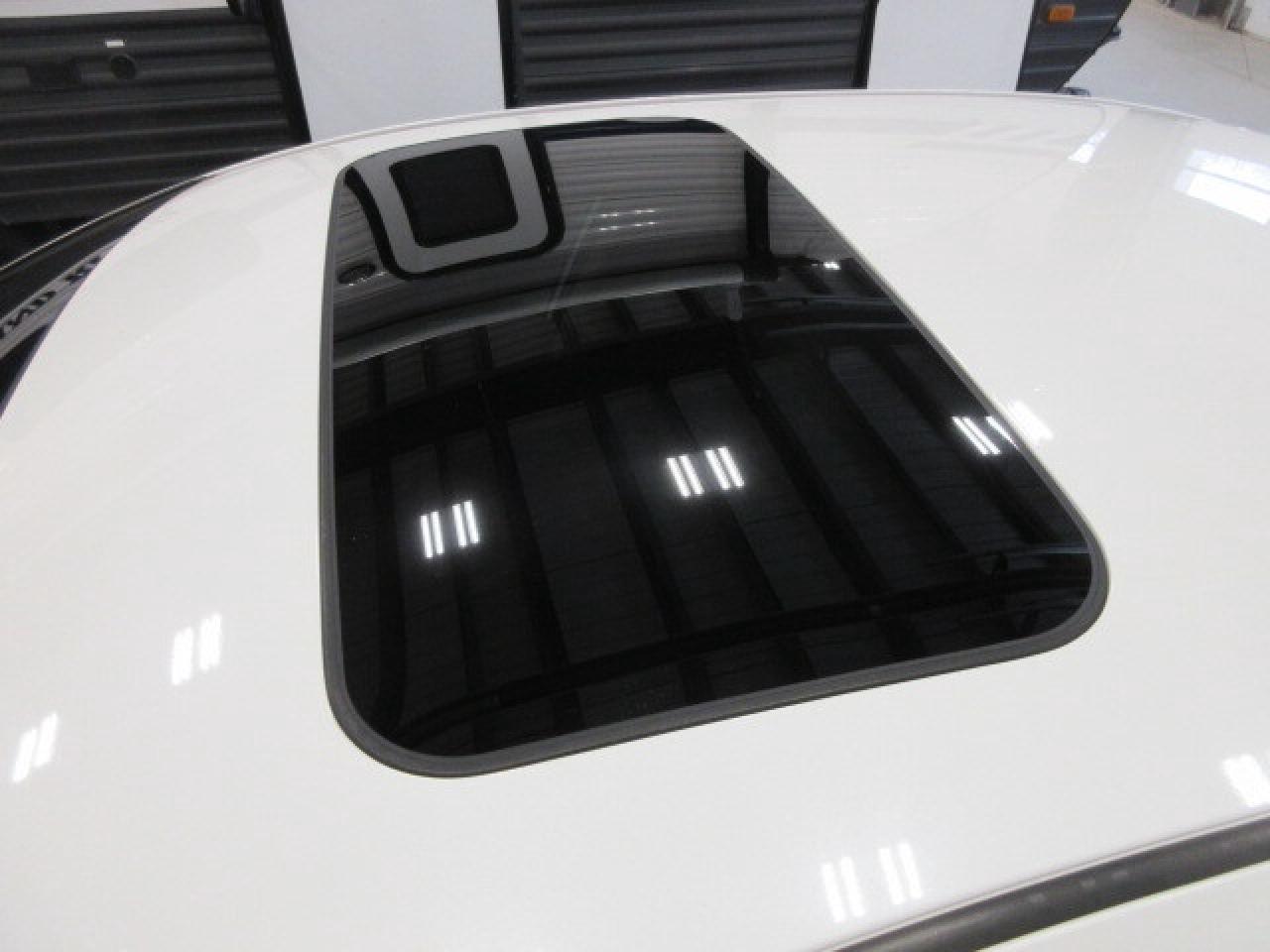 2015 Nissan Altima SV, NAV, ROOF, HTD. SEATS, AUTOSTART, A/C, 133K! Photo