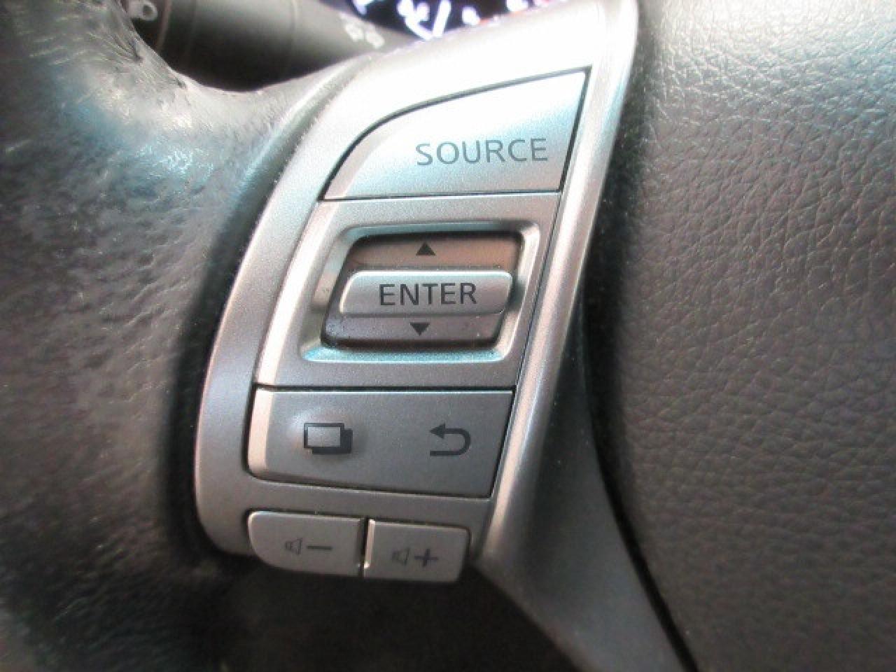 2015 Nissan Altima SV, NAV, ROOF, HTD. SEATS, AUTOSTART, A/C, 133K! Photo