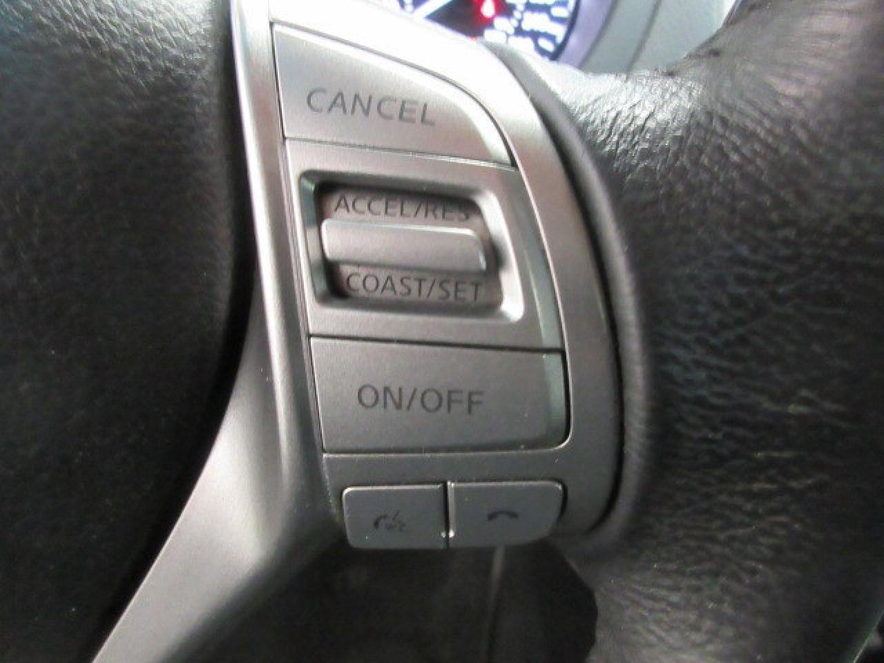 2015 Nissan Altima SV, NAV, ROOF, HTD. SEATS, AUTOSTART, A/C, 133K! Photo