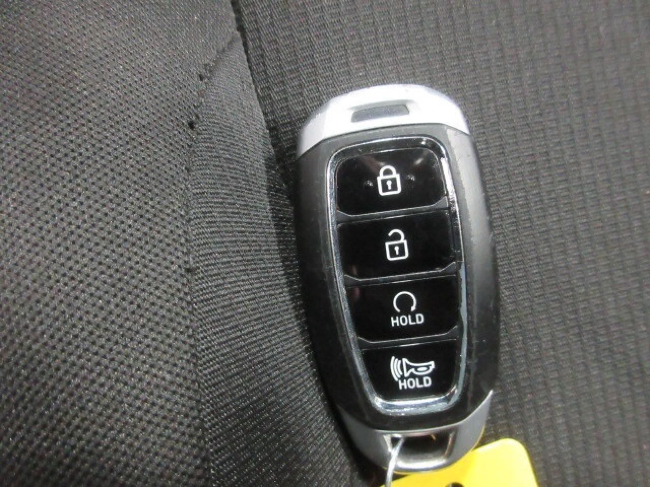 2023 Hyundai Venue PREFERRED, ALLOYS, HTD. SEATS, APPLE/ANDROID, 77K! Photo