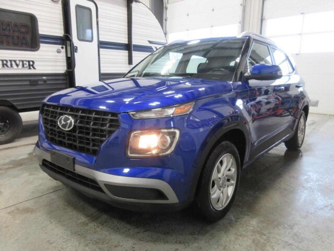 2023 Hyundai Venue PREFERRED, ALLOYS, HTD. SEATS, APPLE/ANDROID, 77K! Photo3