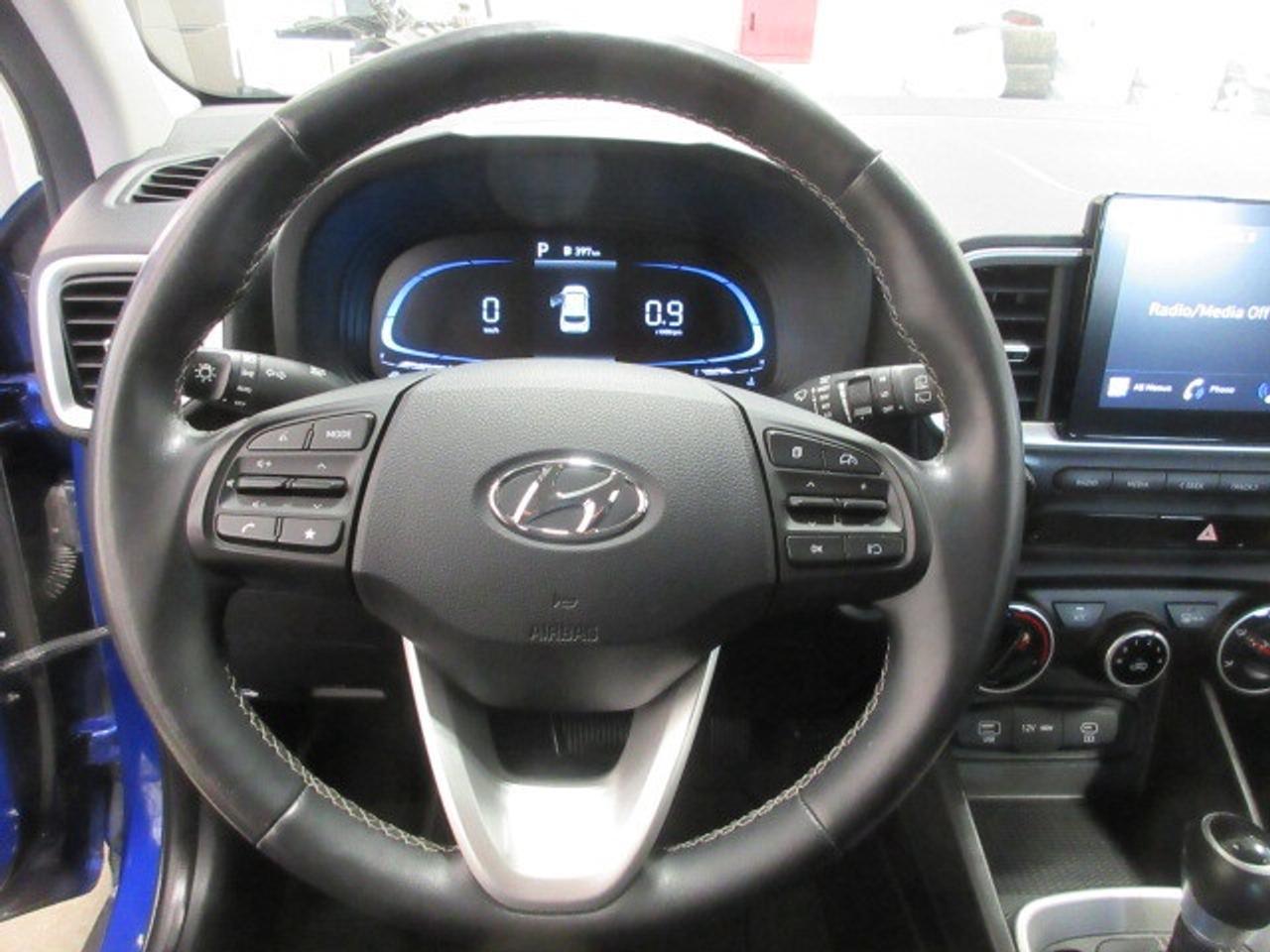 2023 Hyundai Venue PREFERRED, ALLOYS, HTD. SEATS, APPLE/ANDROID, 77K! Photo